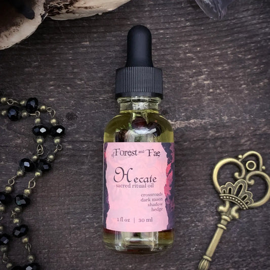 Hecate Sacred Ritual Oil • Altar Oil For Spell & Ritual Work