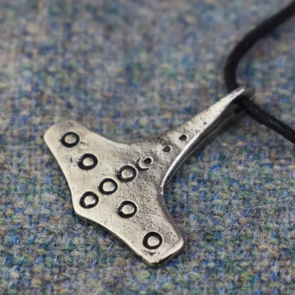 Flekstad Hammer Pendant