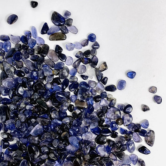 Chips Iolite