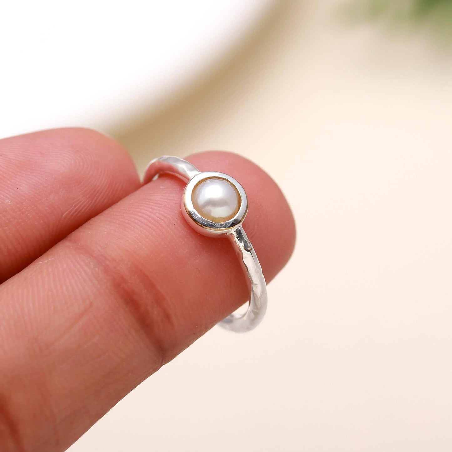 925 Sterling Silver Pearl Ring Size 5