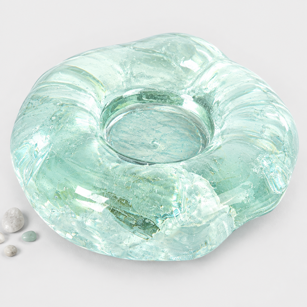 Revised glass holder with closed-bottom recess