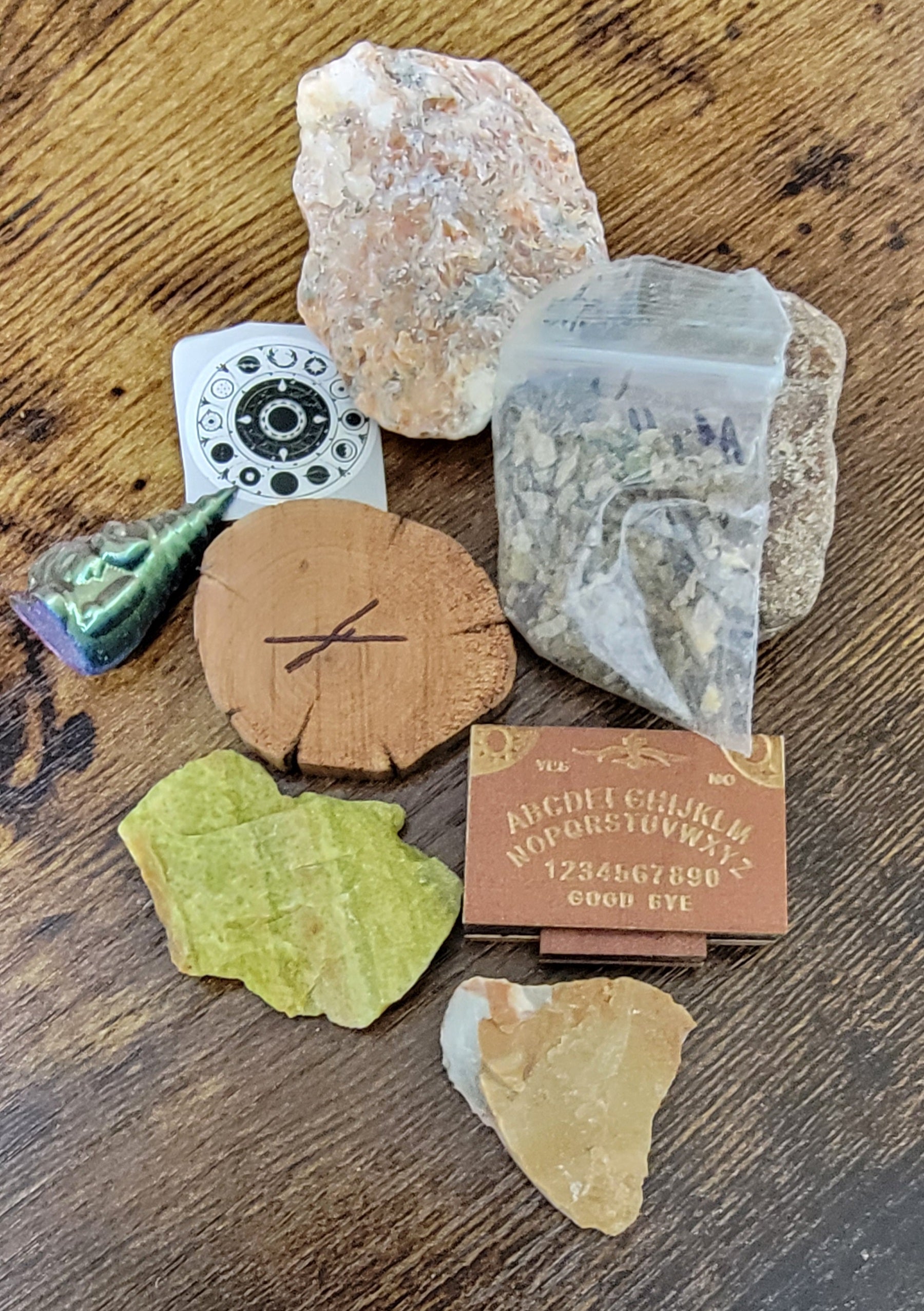 Mystery Crystal Scoop Bag - Assorted Crystals & Trinkets