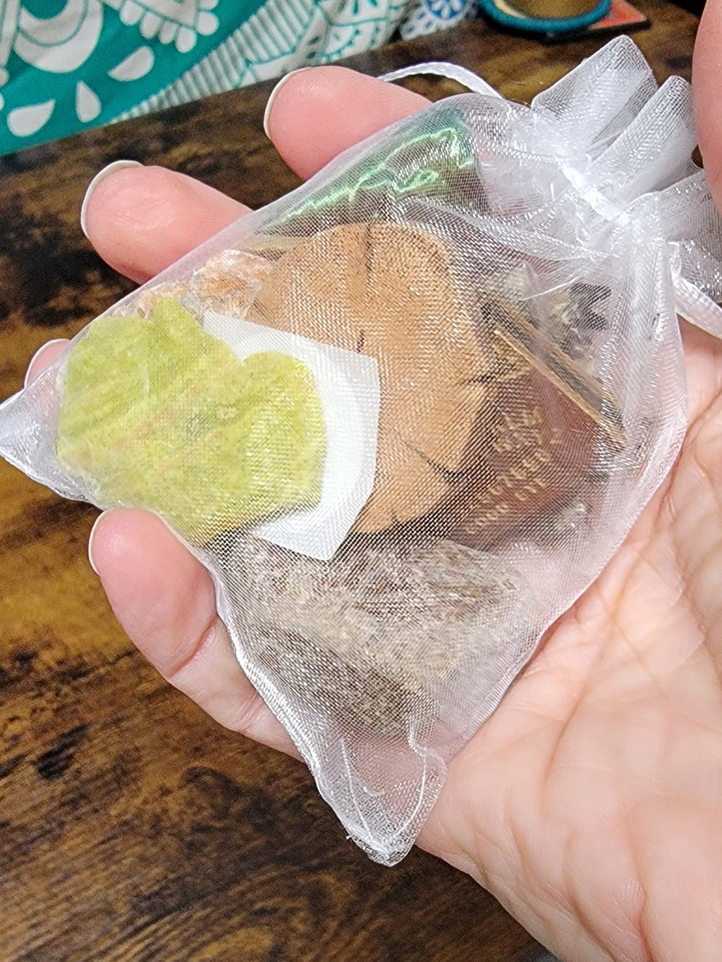 Mystery Crystal Scoop Bag - Assorted Crystals & Trinkets